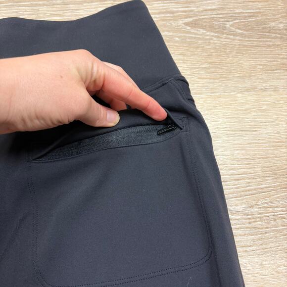 Athleta Delancey Motto Tight Women’s M Color Black - Picture 9 of 9